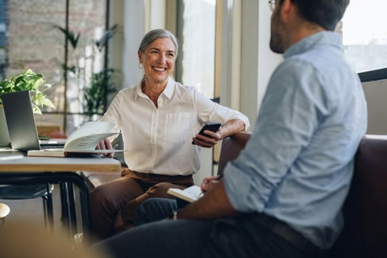 Geschäftspartner im Gespräch